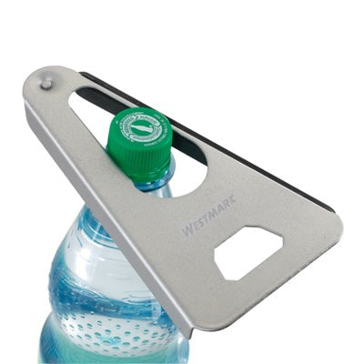 Westmark Universele Opener, zilverkleurig RVS, in gebruik om de dop van een waterfles los te draaien