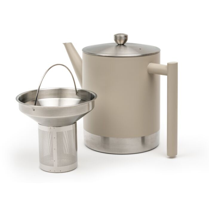 Bredemeijer Minuet Cylindre theepot met de uitneembare trechtervormige theefilter los ernaast