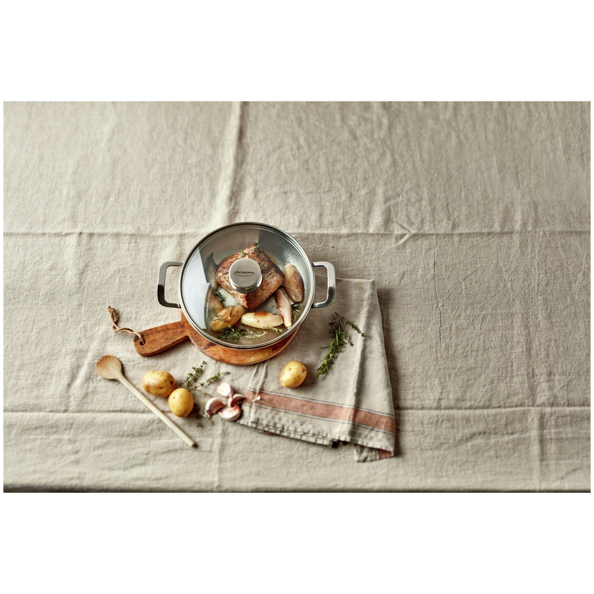 Demeyere Multifunction 7 Koekenpan met 2 Oren - 20 cm, sfeerbeeld