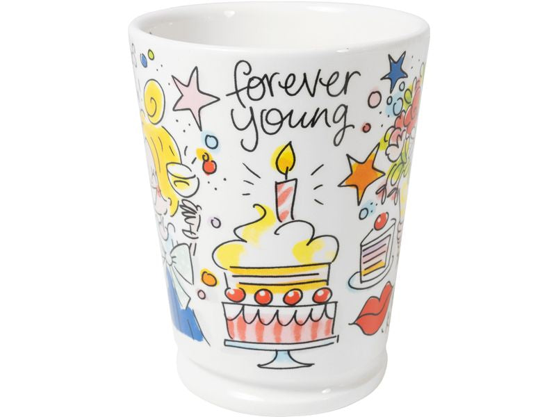 Blond Amsterdam Mazagran mok Forever Young met getekende verjaardagstaart en kaarsje