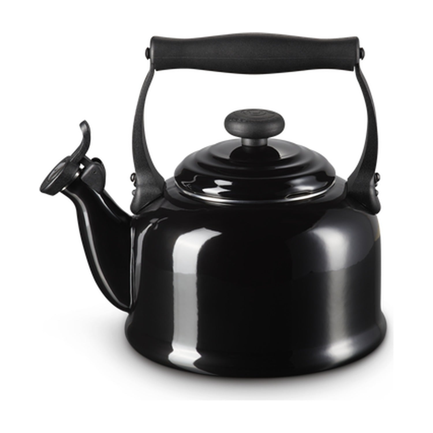 Le Creuset Tradition Fluitketel Ebbenzwart - 2,1 liter op witte achtergrond