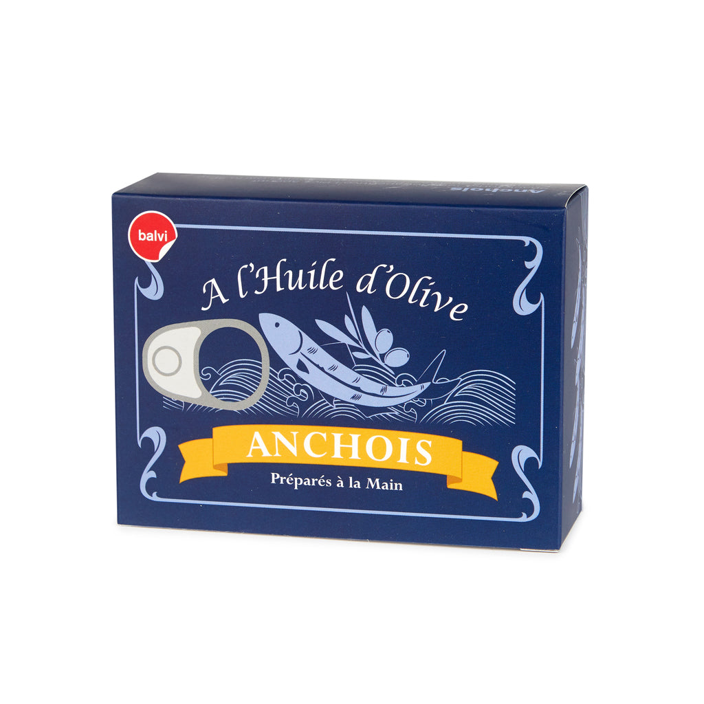 Donkerblauwe kartonnen doos met de opdruk Anchois en het Balvi-logo, op een witte achtergrond