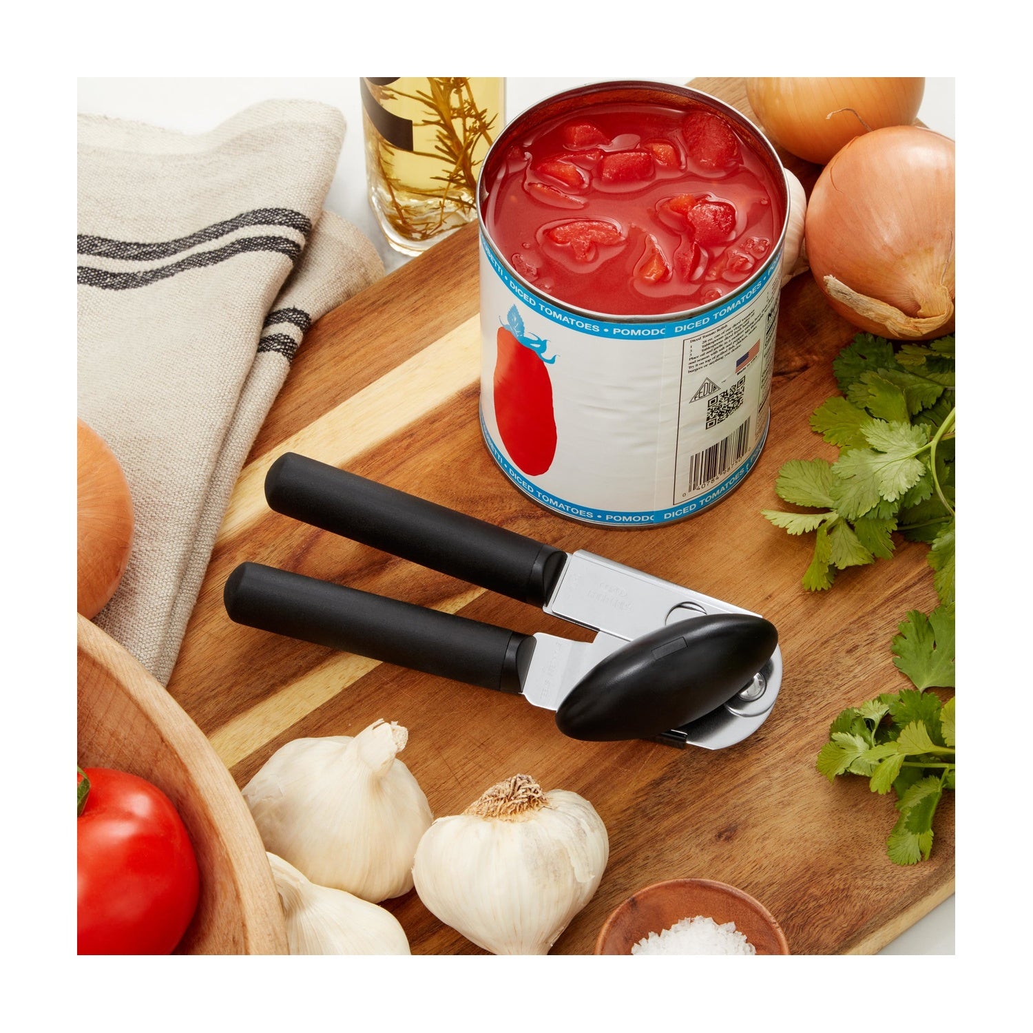 OXO Good Grips Blikopener, sfeerbeeld