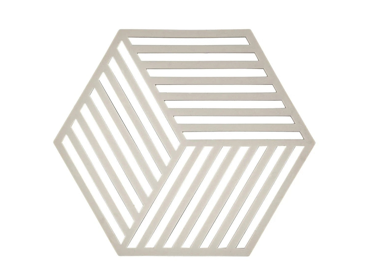 Zone Denmark Hexagon Onderzetter - Warm Grey op witte achtergrond