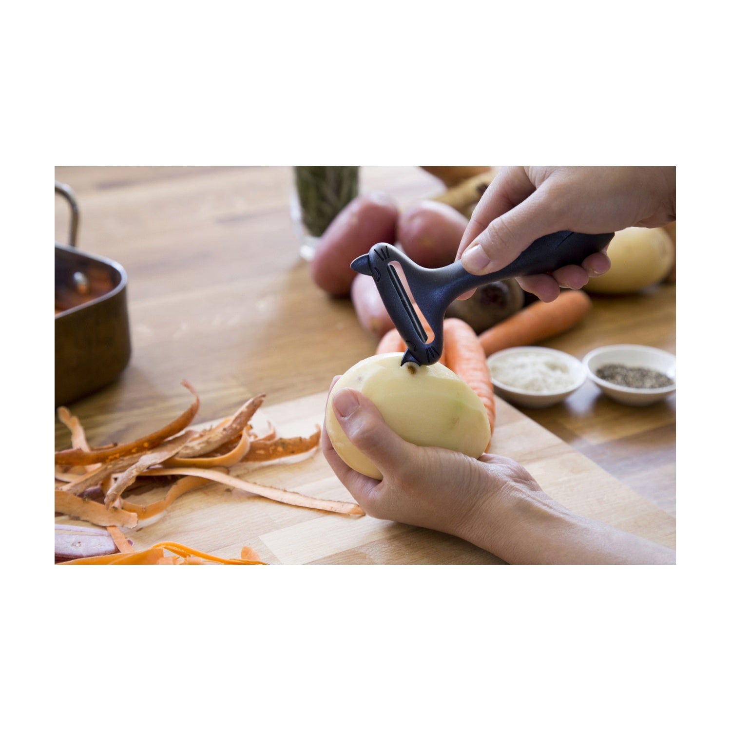 Peleg Design Catpeeler Dunschiller, sfeerbeeld