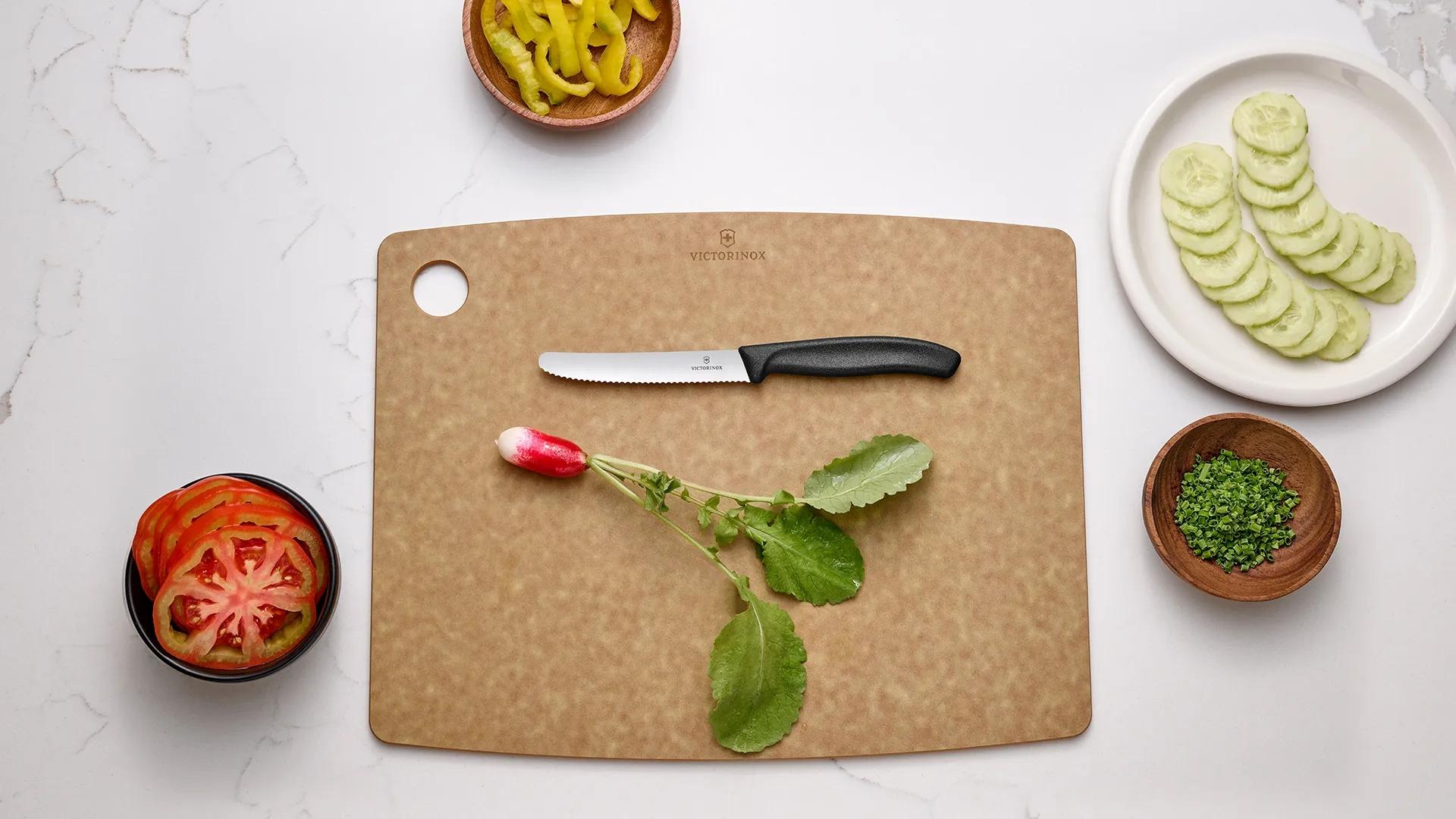 Victorinox Gekarteld Tomatenmes Zwart - 11,5 cm