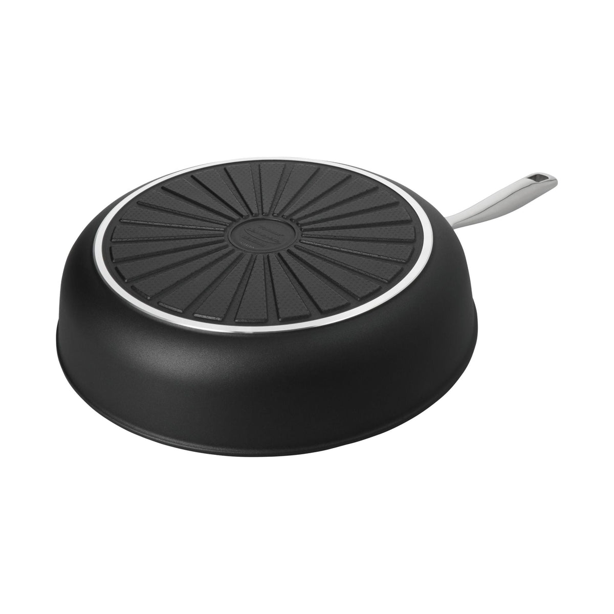 Onderkant van de Demeyere Alu Pro 5 Ceraforce Hapjespan 28 cm met de Radiant-bodem