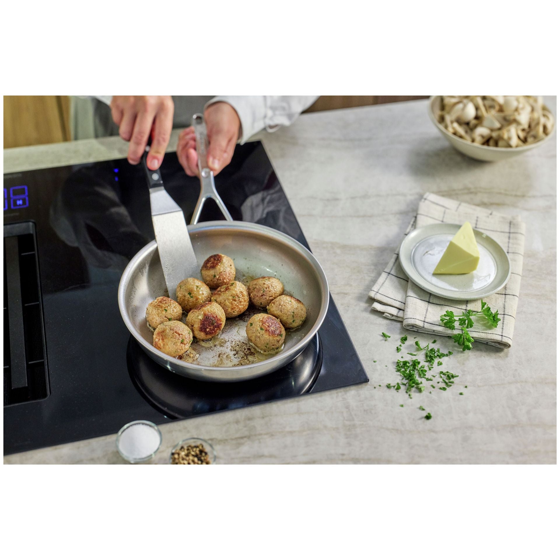 Demeyere Silverline 7 Nanotouch Koekenpan - 28 cm, sfeerbeeld