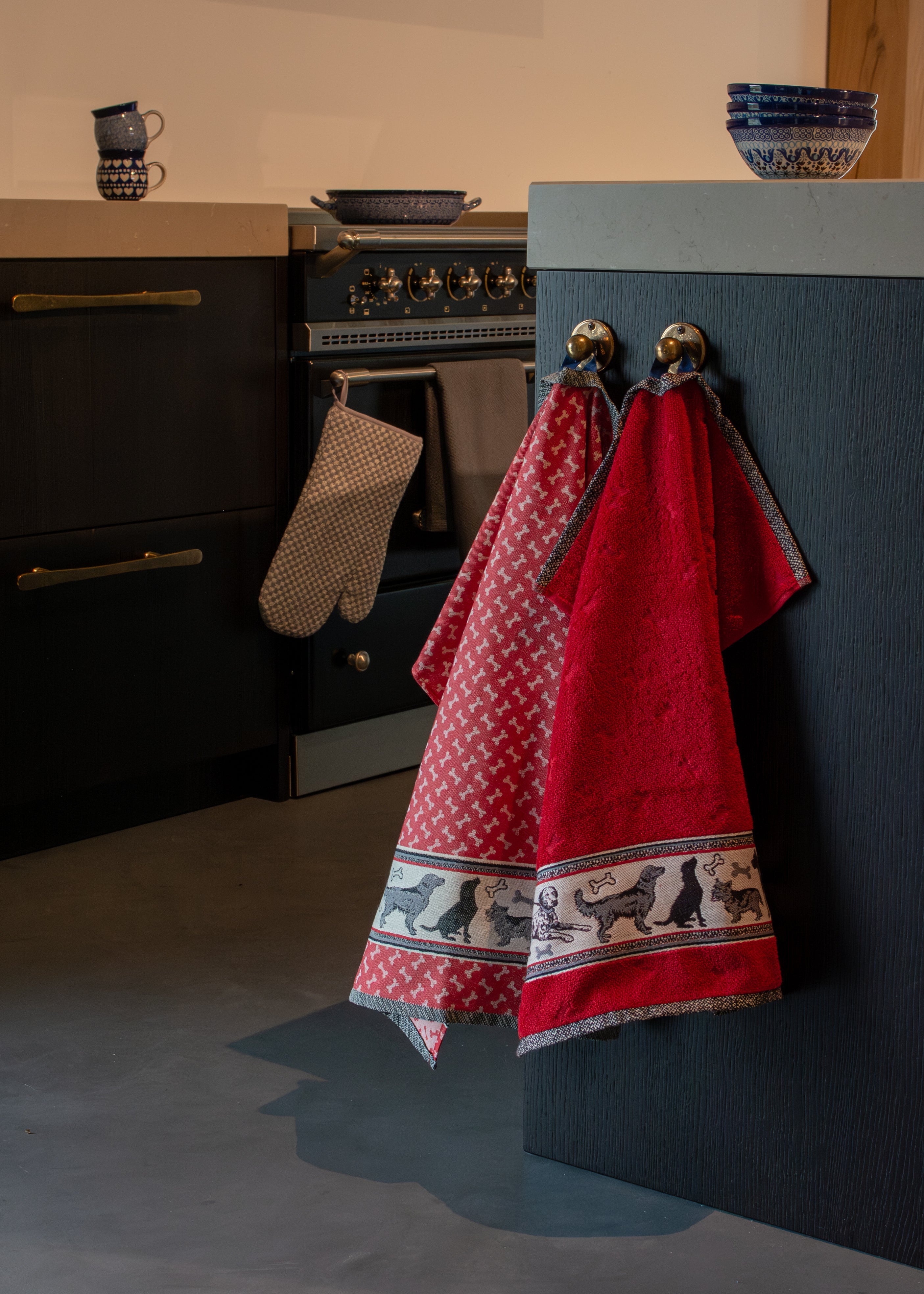 Bunzlau Castle Keukendoek - Hond Rood