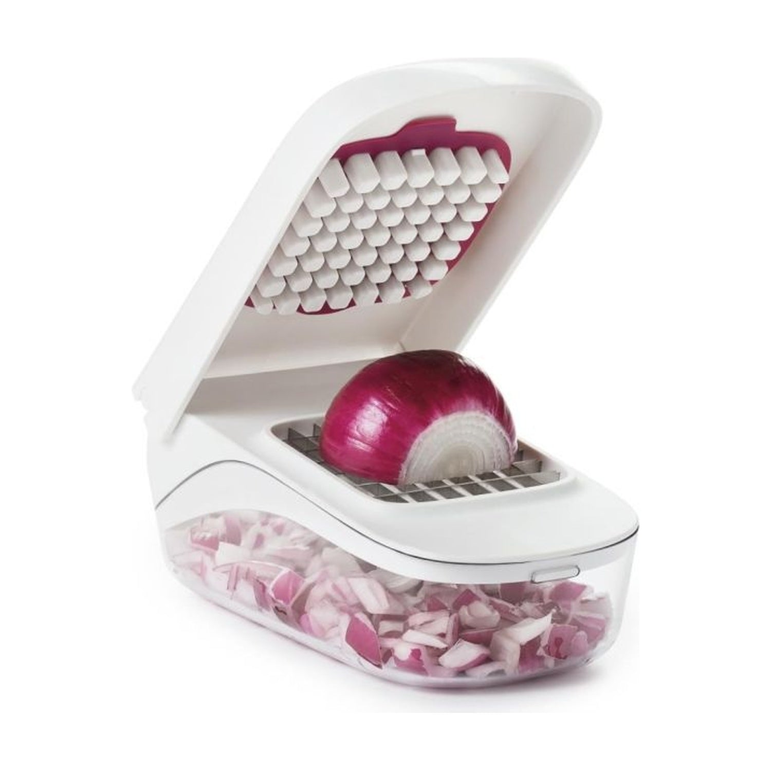 OXO Good Grips Groentesnijder opengeklapt met halve rode ui op rvs snijraster