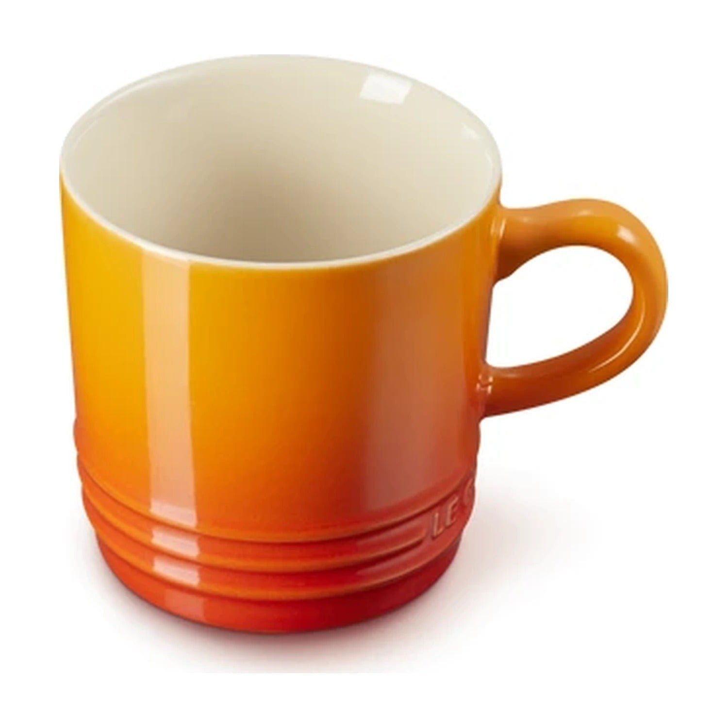 Le Creuset Koffiebeker Oranjerood - 200 ml op witte achtergrond
