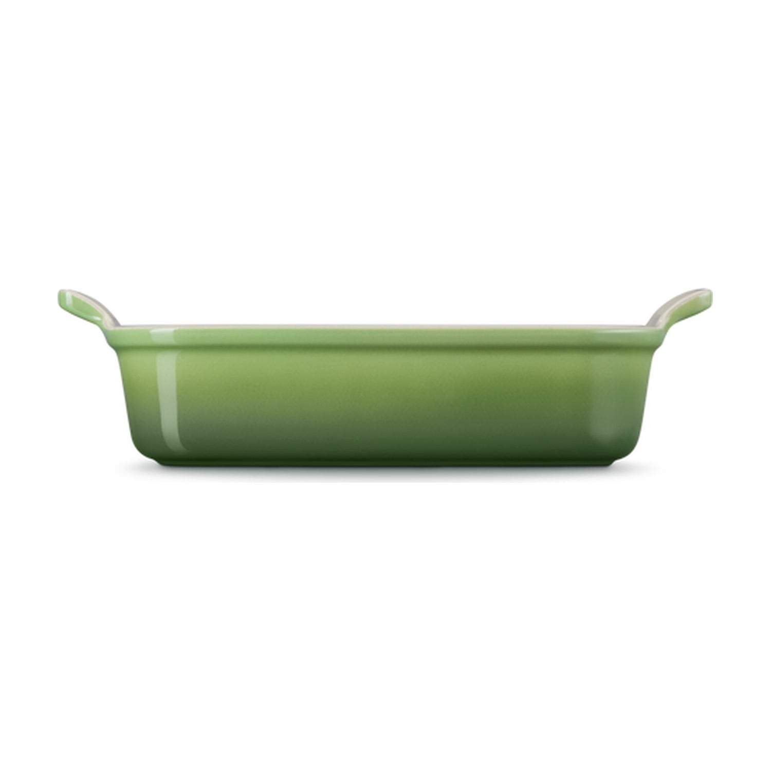 Le Creuset Ovenschaal Bamboo - 26 cm op witte achtergrond