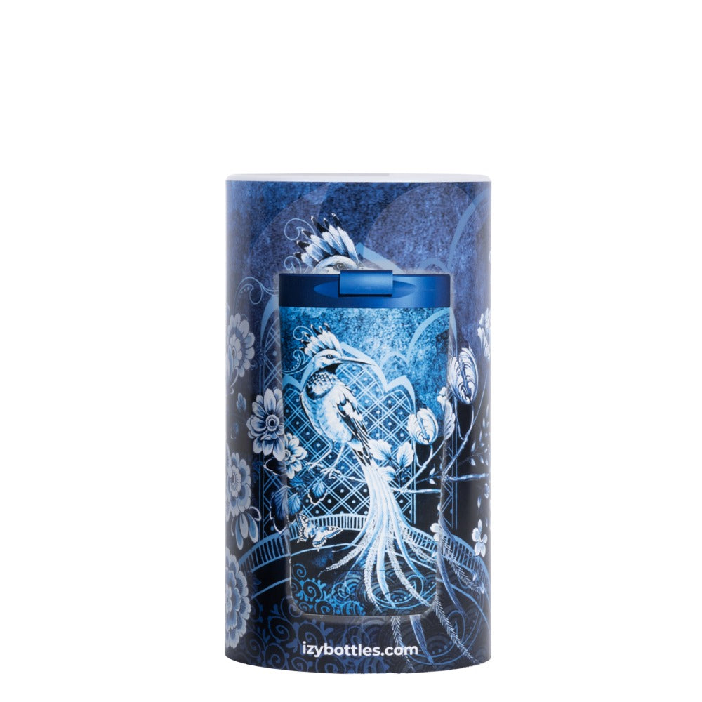 Verpakking van de IZY Thermosbeker Royal Blue met vogel- en bloemenprint