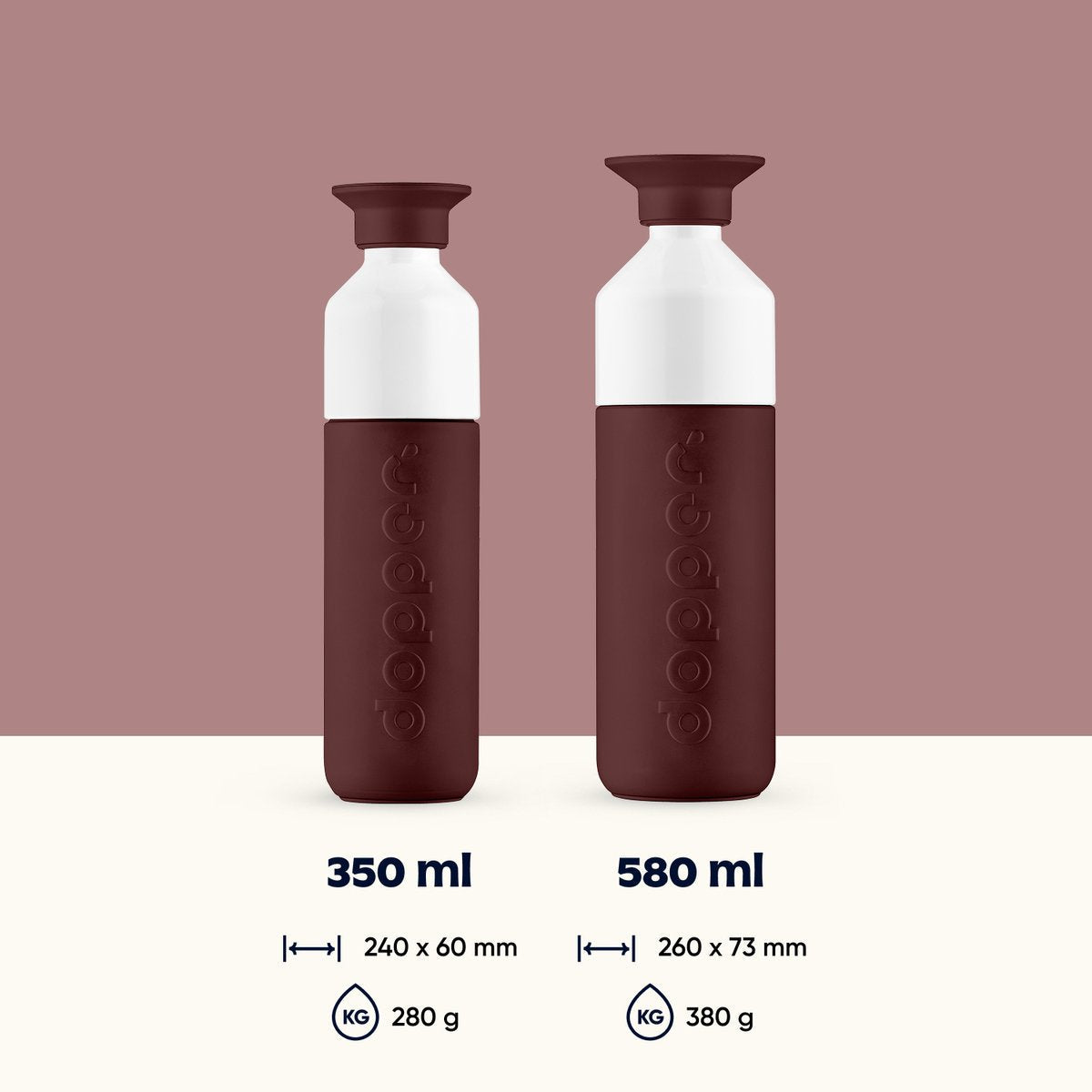 Dopper Insulated Cedar Brown in 350 ml naast de grotere 580 ml versie, met afmetingen en gewicht