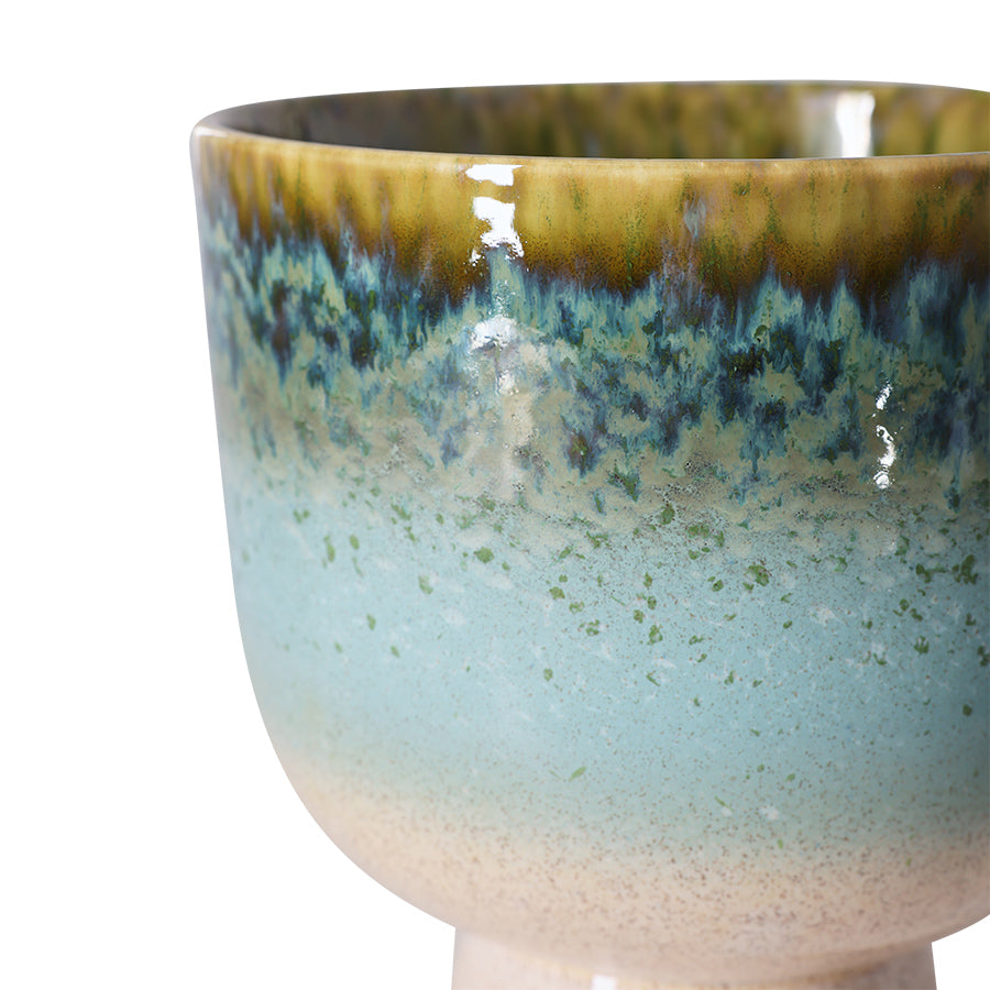 HKLiving Retro Bloempot Lagoon, close-up van het blauwgroen-gele glazuur