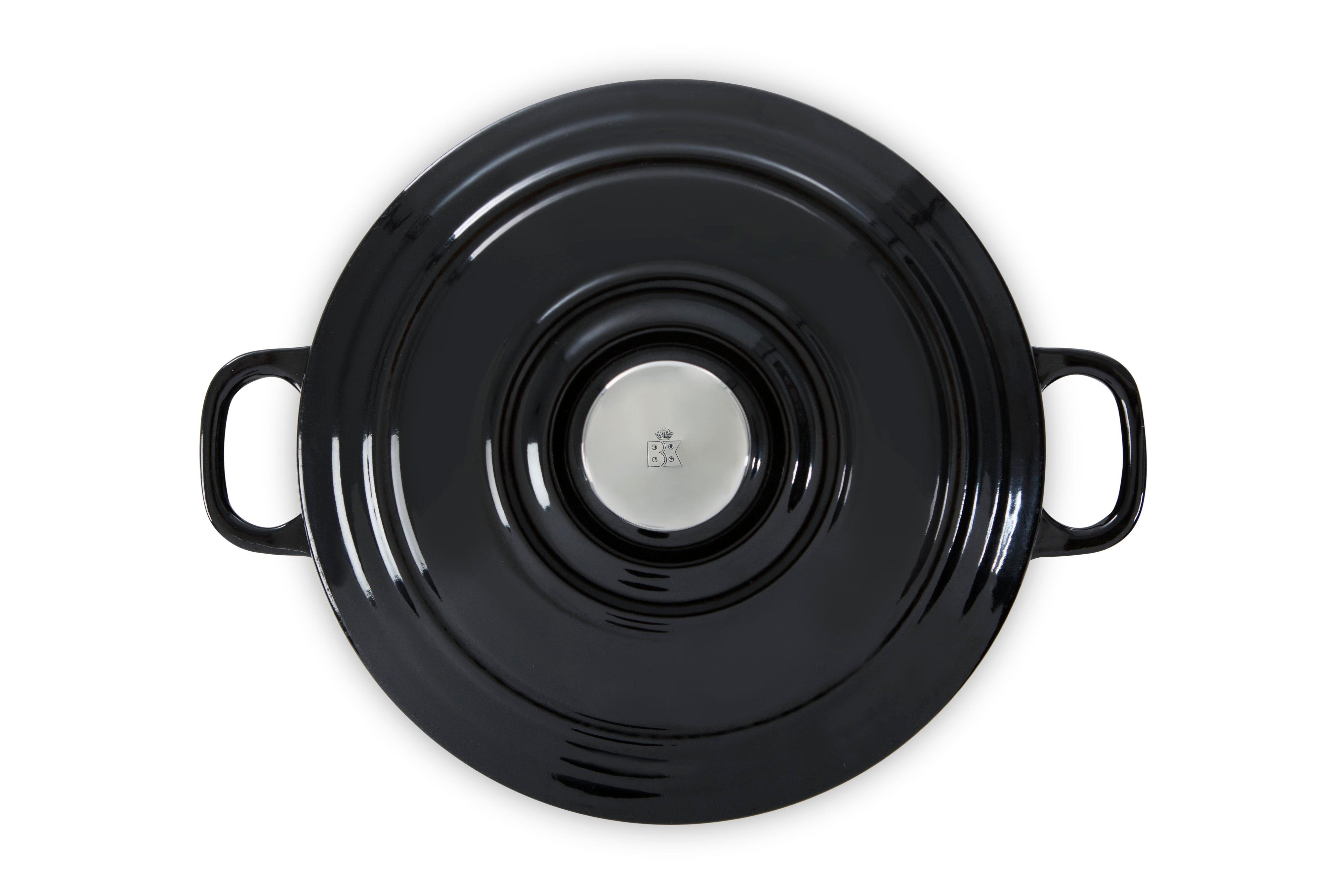 Zwarte BK Bourgogne braadpan gevuld met garnalen, broccoli en aubergine, mes en bosui ernaast