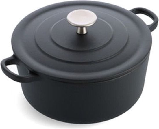 Royal Van Kempen braadpan van 22 cm in mat zwart met deksel, geribbelde ringen en een roestvrijstalen knop, met de 2 zijhandvatten in beeld op een witte achtergrond.