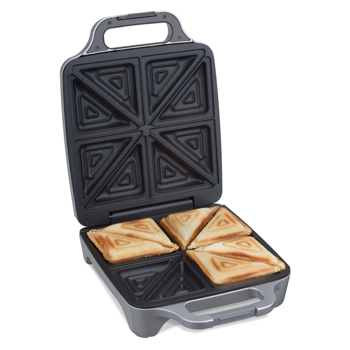 Cloer Sandwichmaker XXL 4 sneetjes geopend met driehoekige bakvormen en vier goudbruine sandwiches