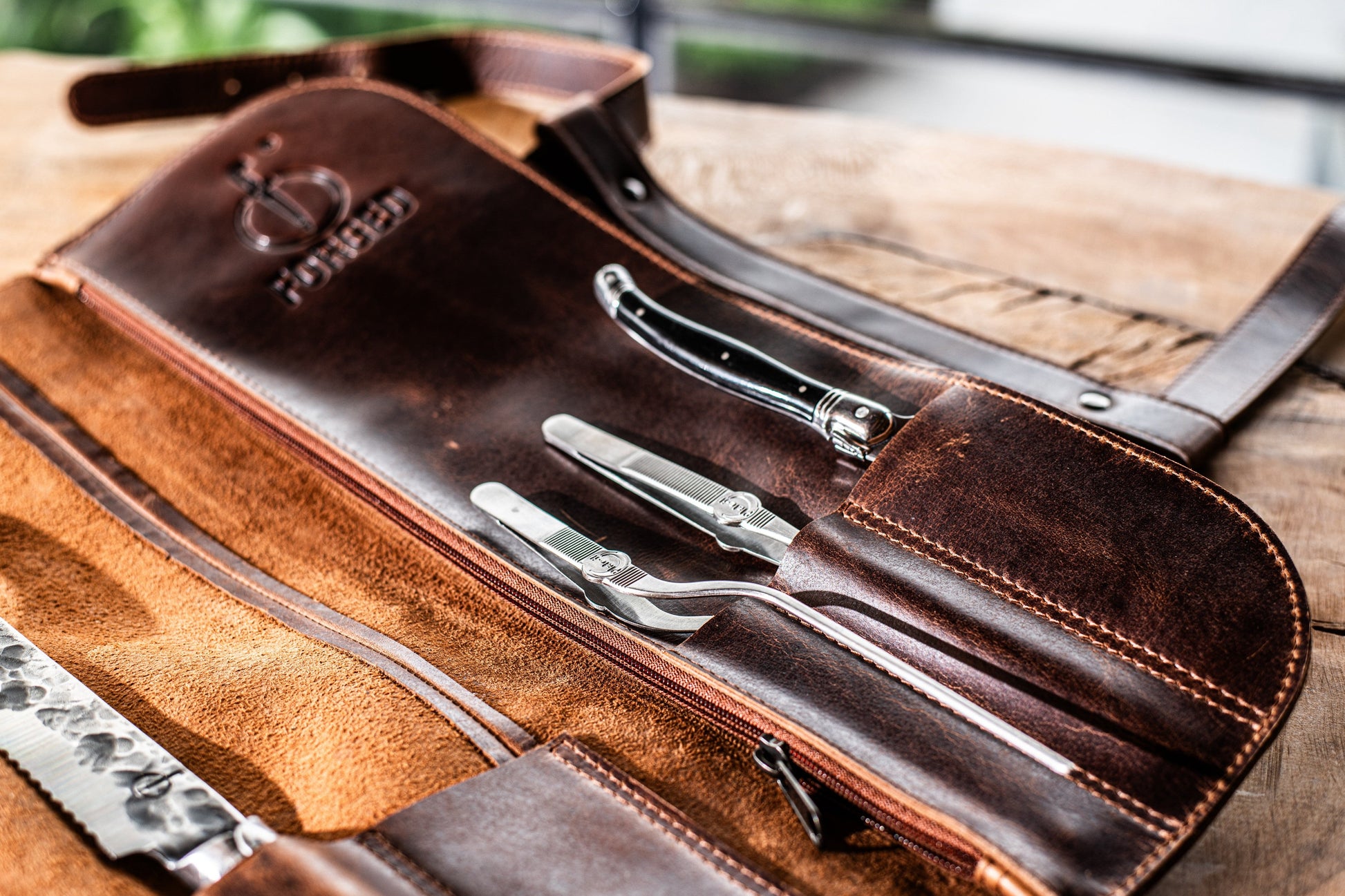 Forged Foedraal Bruin Leder