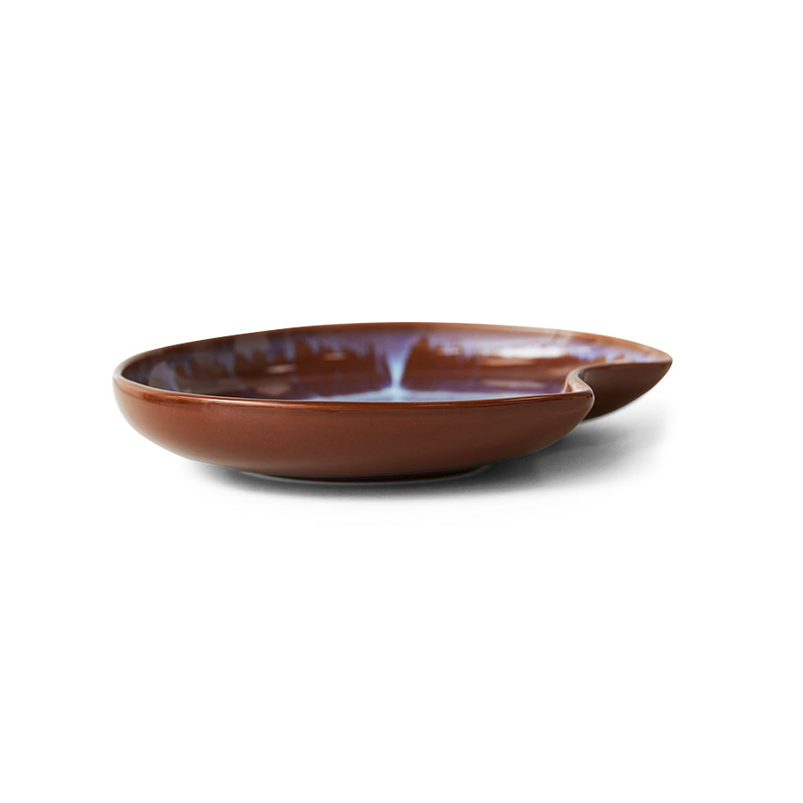 HKLiving Shell Bord Sienna, zijaanzicht van de lage rand