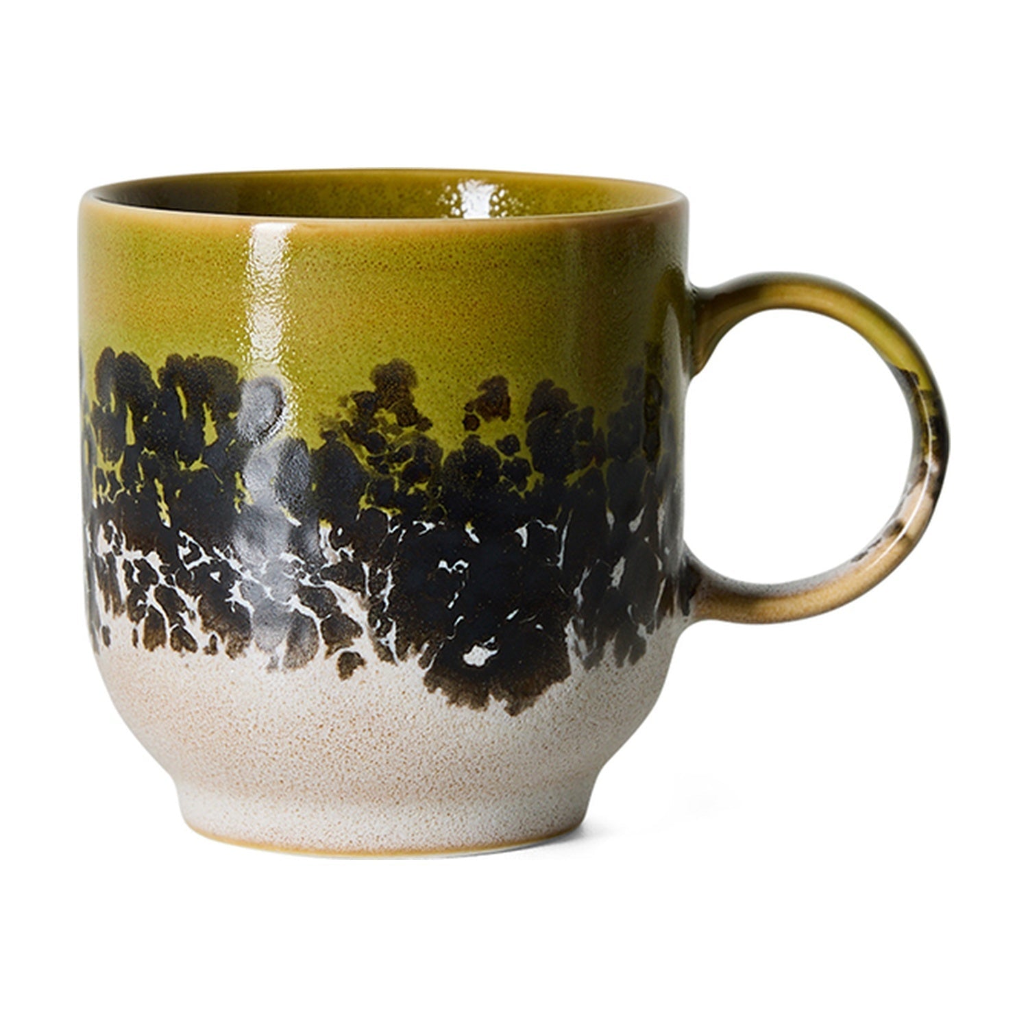 HKLiving 70's Koffiemok met Oor - Truffle op witte achtergrond