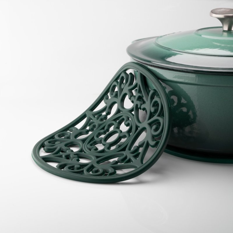 Taylor's Eye Witness Onderzetter Vintage Rond - Groen, sfeerbeeld met een groene ovenschaal erop