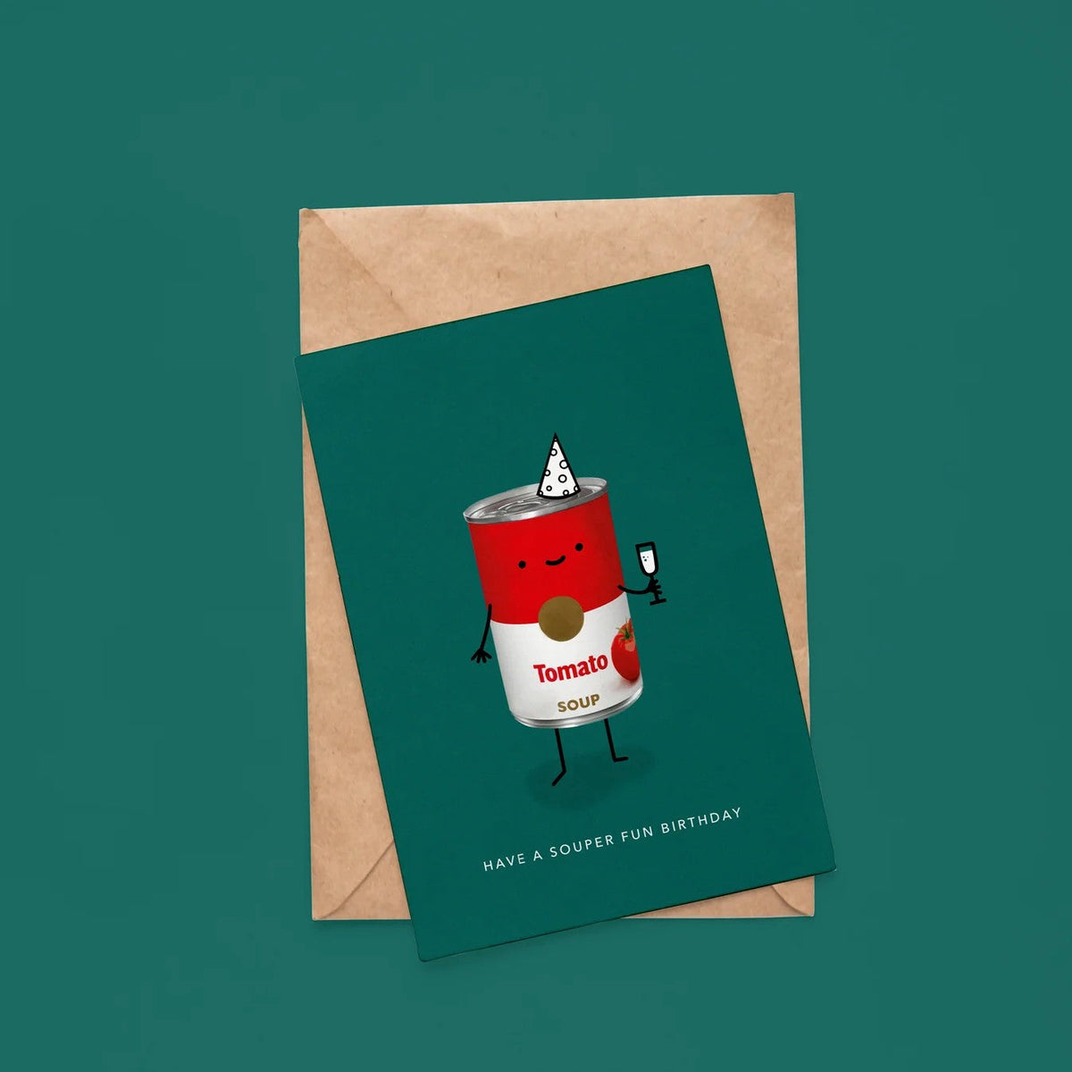 Groene wenskaart met blikje tomatensoep in feesthoedje met champagneglas en tekst "Have a souper fun birthday"