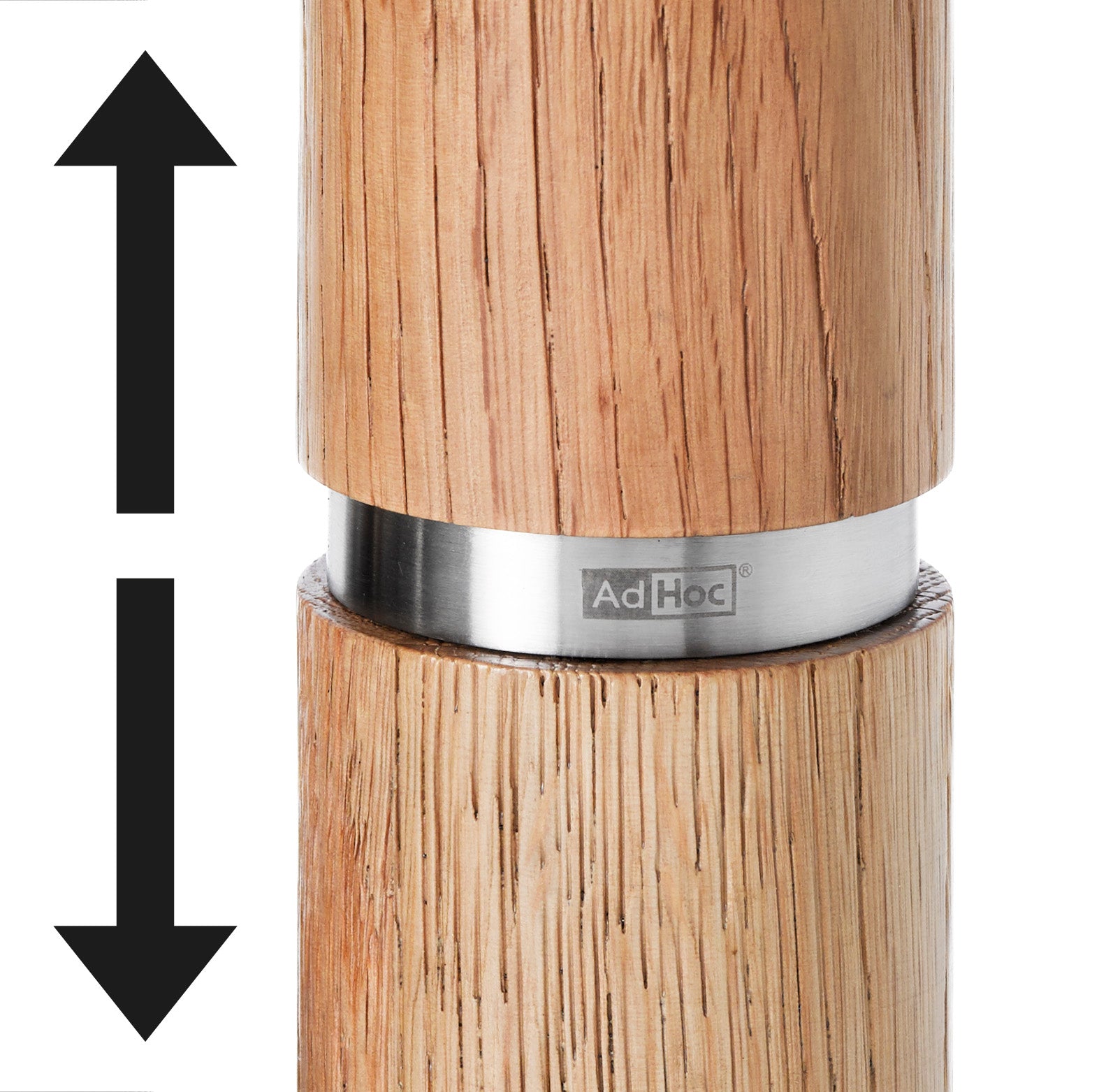 Detailopname van de RVS band van een AdHoc molen met pijlen die de instelbare maalgraad tonen