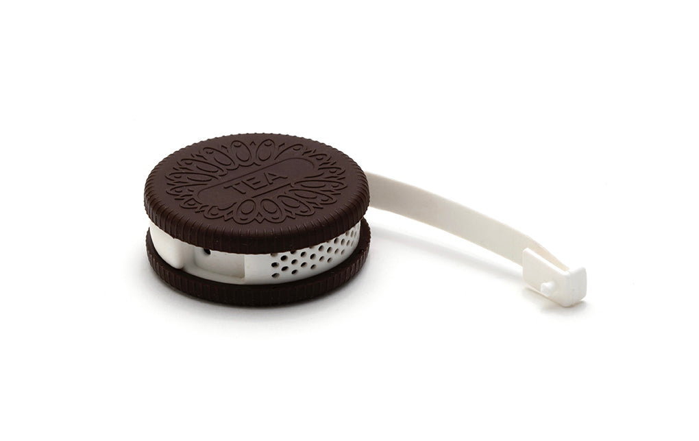 CookieTea theefilter met het zeefje opengeklapt