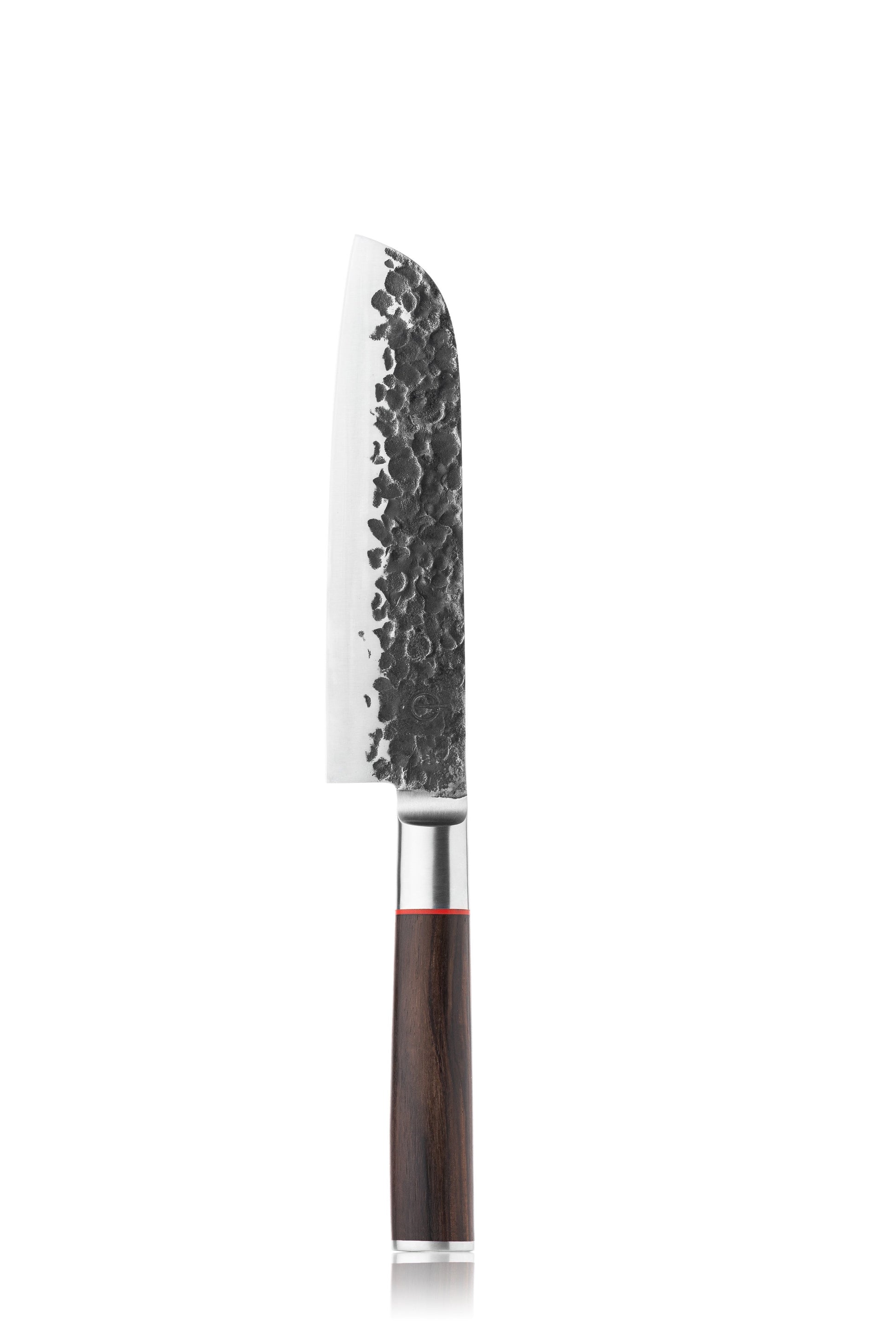 Forged Sebra Santokumes - 18 cm op witte achtergrond