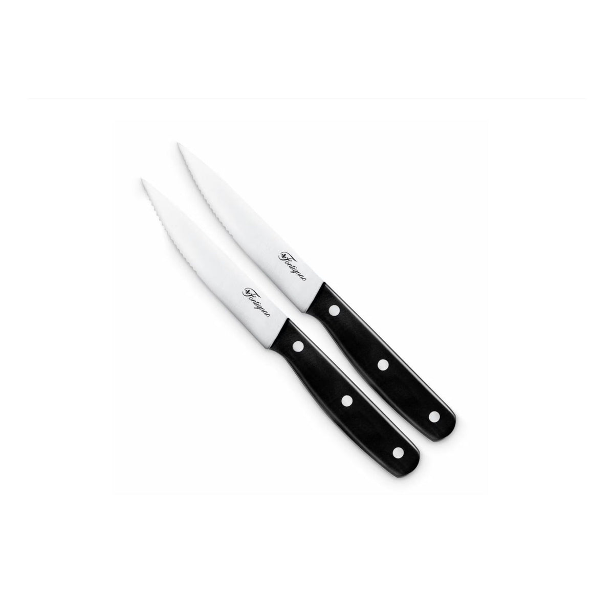 De twee steakmessen schuin naast elkaar, met de punten naar links