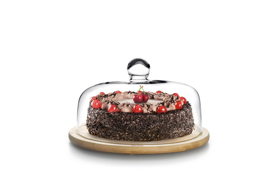 Ibili Taartstolp met Houten Onderkant, met chocoladetaart en kersen onder de glazen stolp