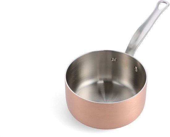 Steelpan met koperkleurige buitenzijde en lange steel