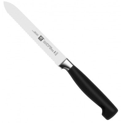 Zwilling Four Star Universeel Kartelmes - 13 cm op witte achtergrond