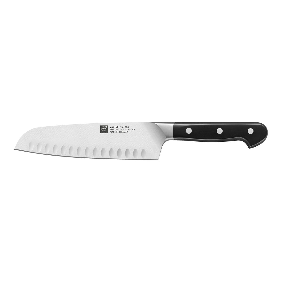Zwilling Pro Santokumes met Kuiltjes - 18 cm op witte achtergrond